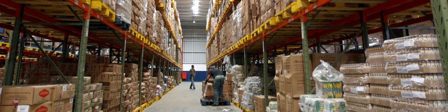 Leverage the Benefits of Warehouse Storage and Cross Docking