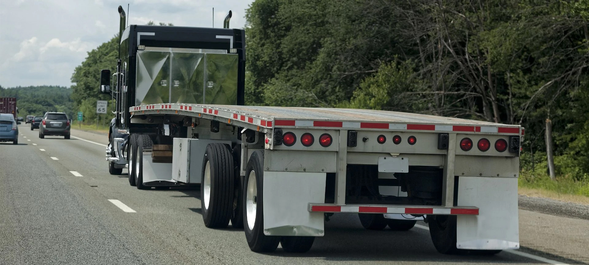 right-flatbed-trailer-